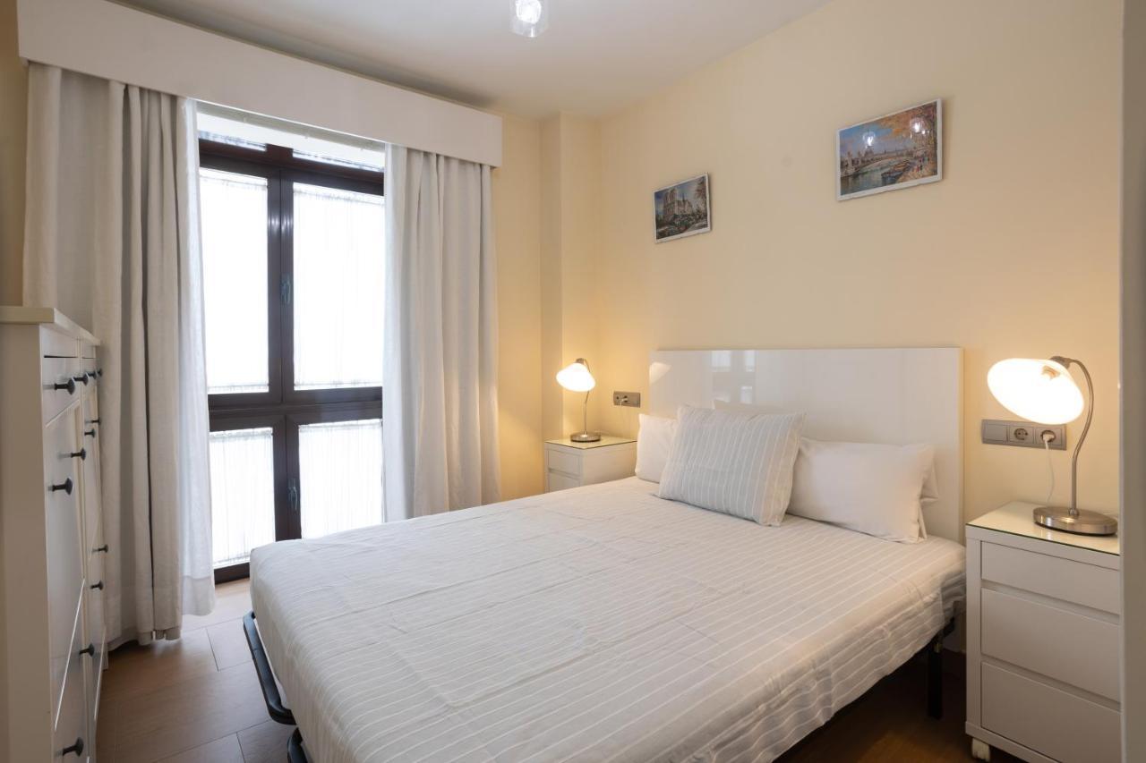 Sol Sevilla Urban Apartment ภายนอก รูปภาพ