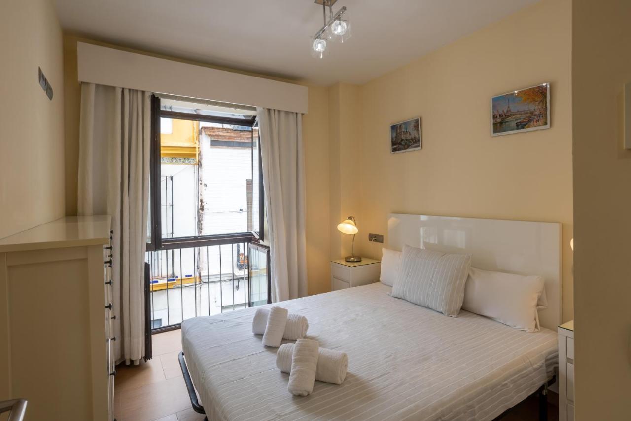 Sol Sevilla Urban Apartment ภายนอก รูปภาพ