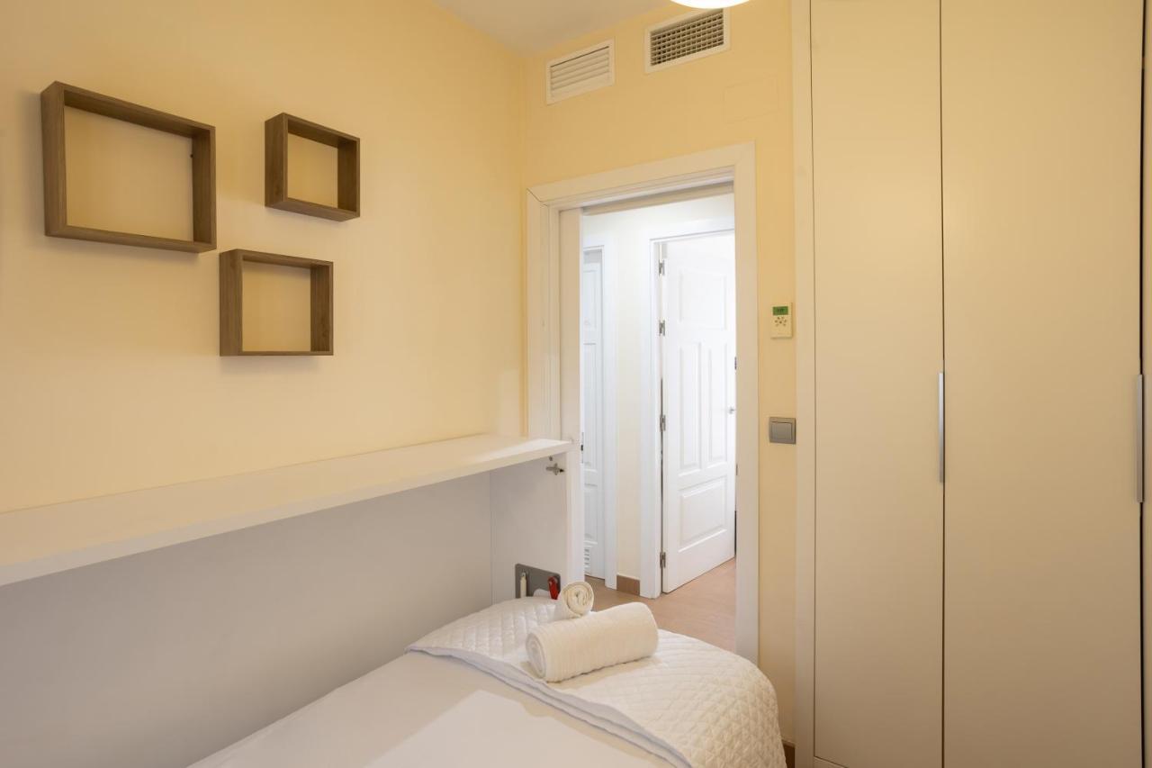 Sol Sevilla Urban Apartment ภายนอก รูปภาพ