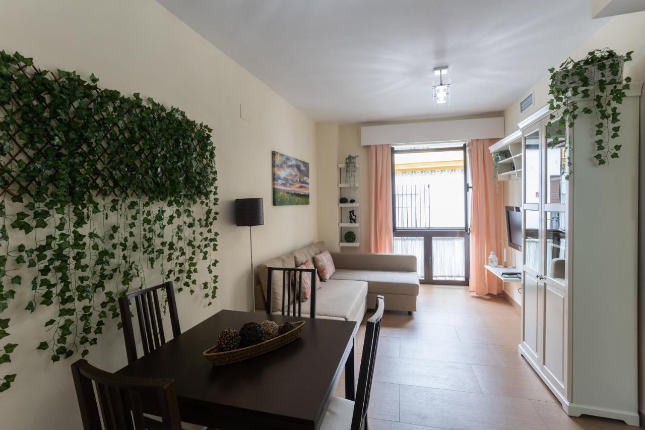 Sol Sevilla Urban Apartment ภายนอก รูปภาพ