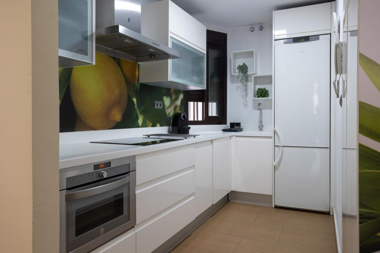 Sol Sevilla Urban Apartment ภายนอก รูปภาพ